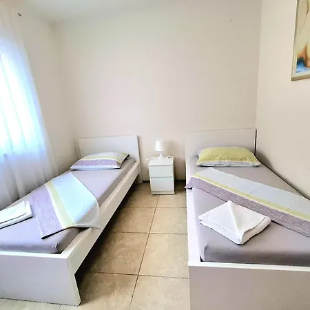Apartamento With Pool Near Split